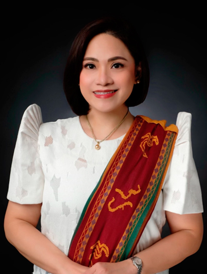 Dr. Yvette Santiago
